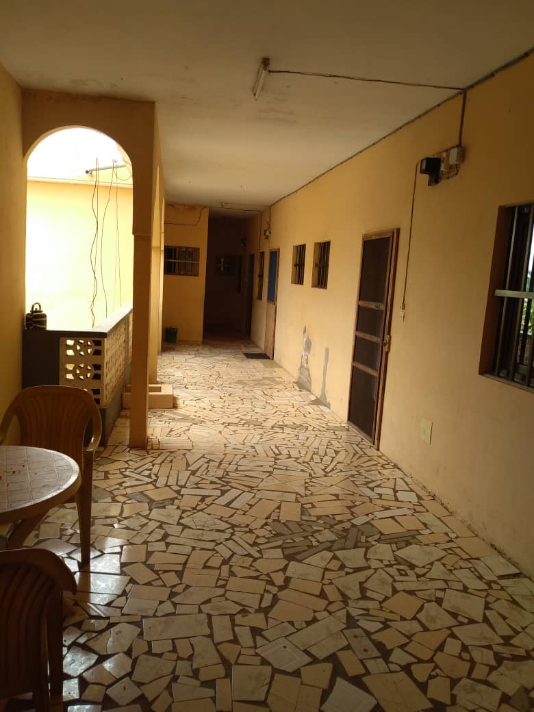 N° 4293 :
                            Chambre salon à louer , Togo2000, Lome, Togo : 35 000 XOF/mois